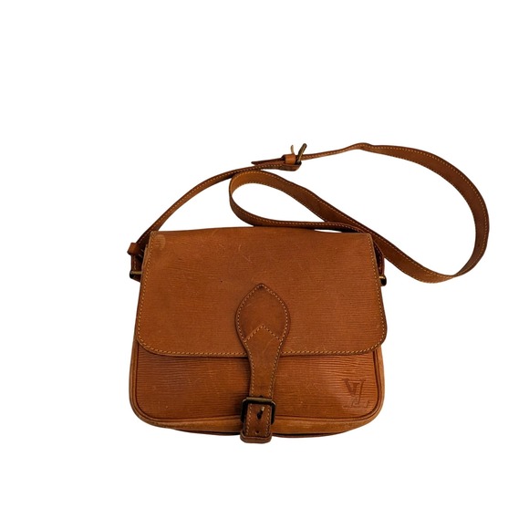 Louis Vuitton Handbags - Louis Vuitton Cartouchiere MM Tan Epi‎ Leather Crossbody Bag Vintage Messenger